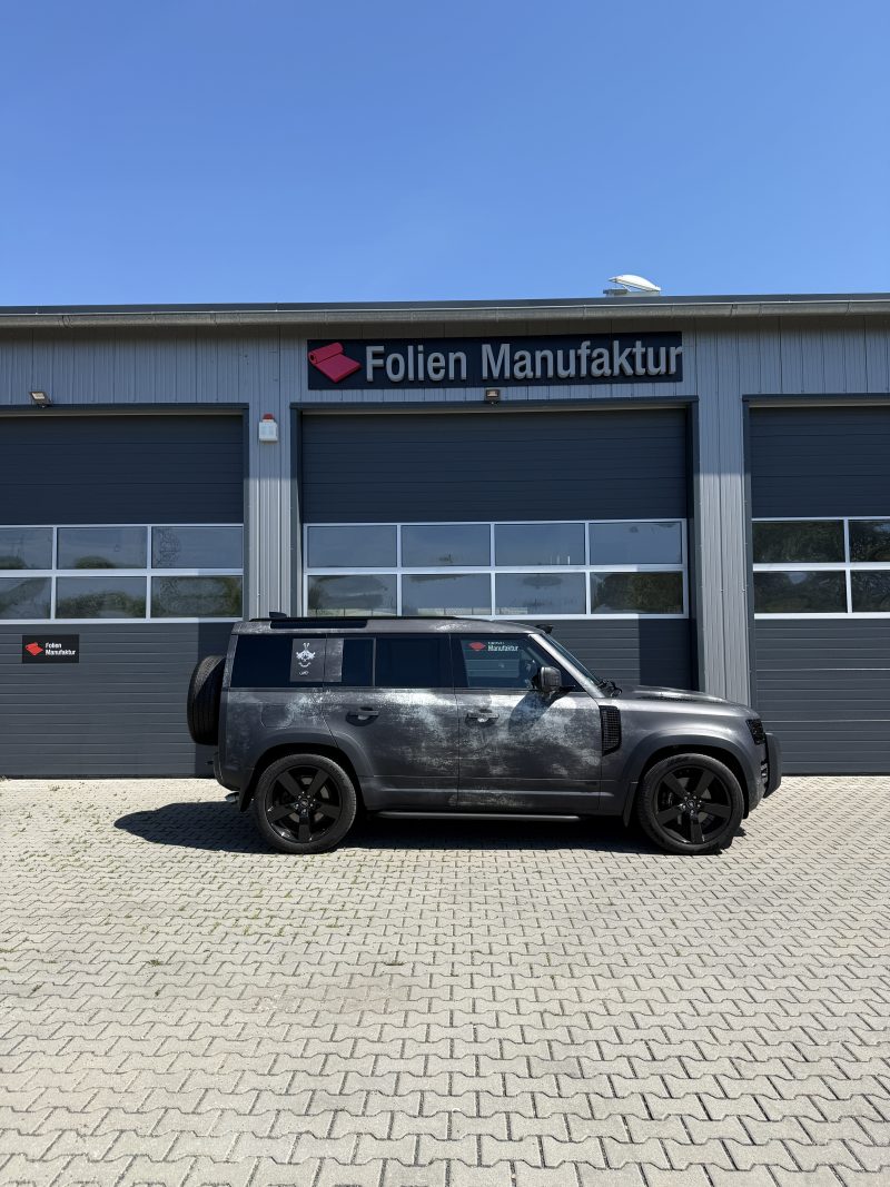 Land Rover Defender 110 Vollfolierung – Bild 22