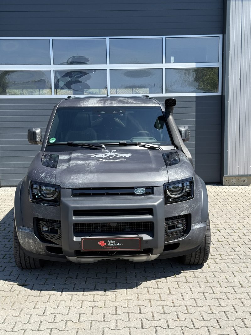 Land Rover Defender 110 Vollfolierung – Bild 10