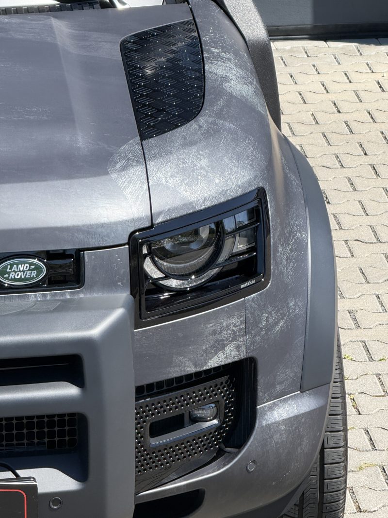 Land Rover Defender 110 Vollfolierung – Bild 7