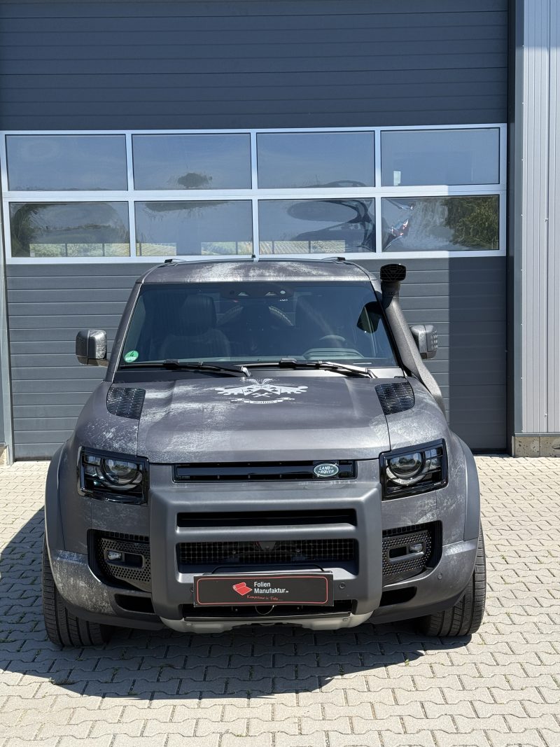 Land Rover Defender 110 Vollfolierung – Bild 11