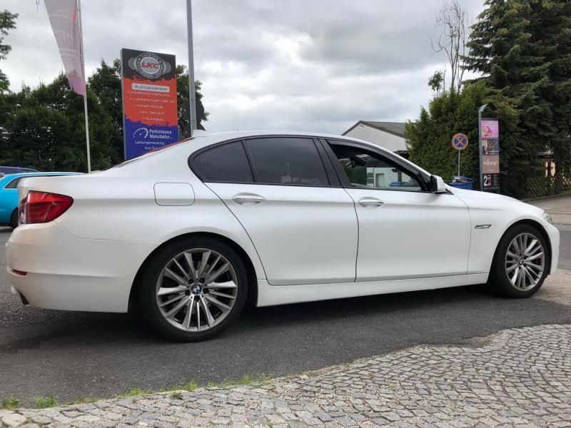 BMW E60: Vollfolierung in weiß seidenglanz - Folierung und Scheibentönung  in Köln Bonn 